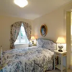 Broholm Castle 3*
