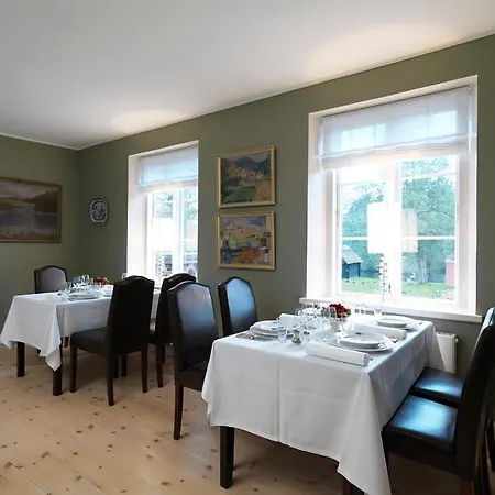 Hotel Broholm Castle 3*