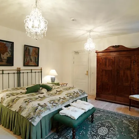 Broholm Castle Hotel 3*