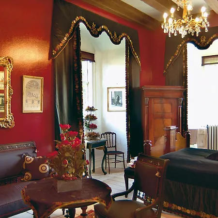 Broholm Castle فندق 3*