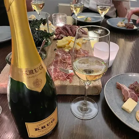 Hotel Broholm Castle