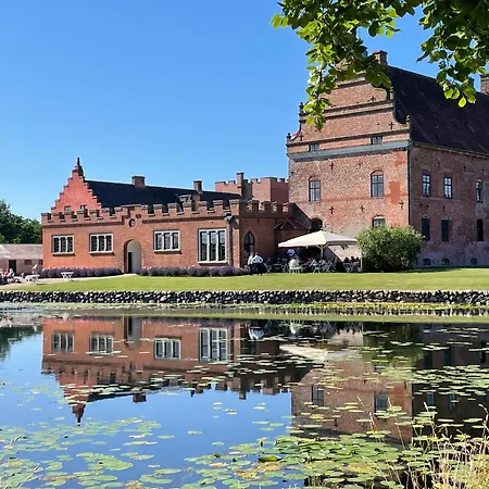 Szálloda Broholm Castle