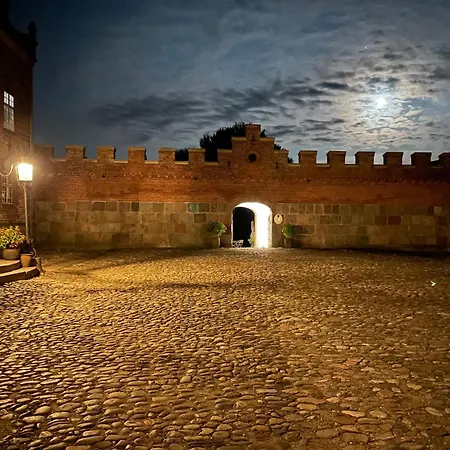 Broholm Castle Szálloda Gudme