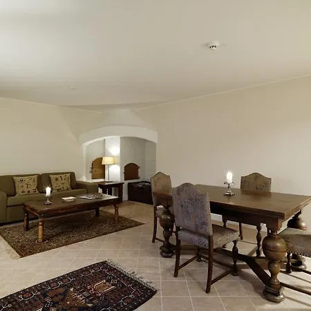 Broholm Castle Hotel Gudme