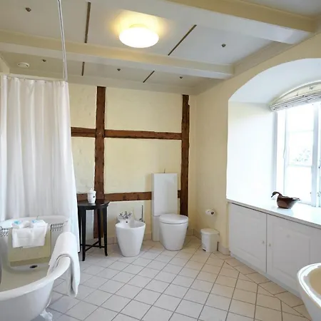 Broholm Castle Hotel Gudme